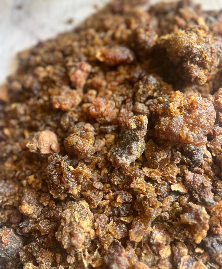 Low grade frankincense resin